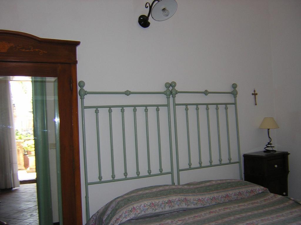 Villa Dei Leoni Santa Tecla Cameră foto